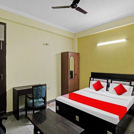 Hotel O Park View Noida Eksteriør billede