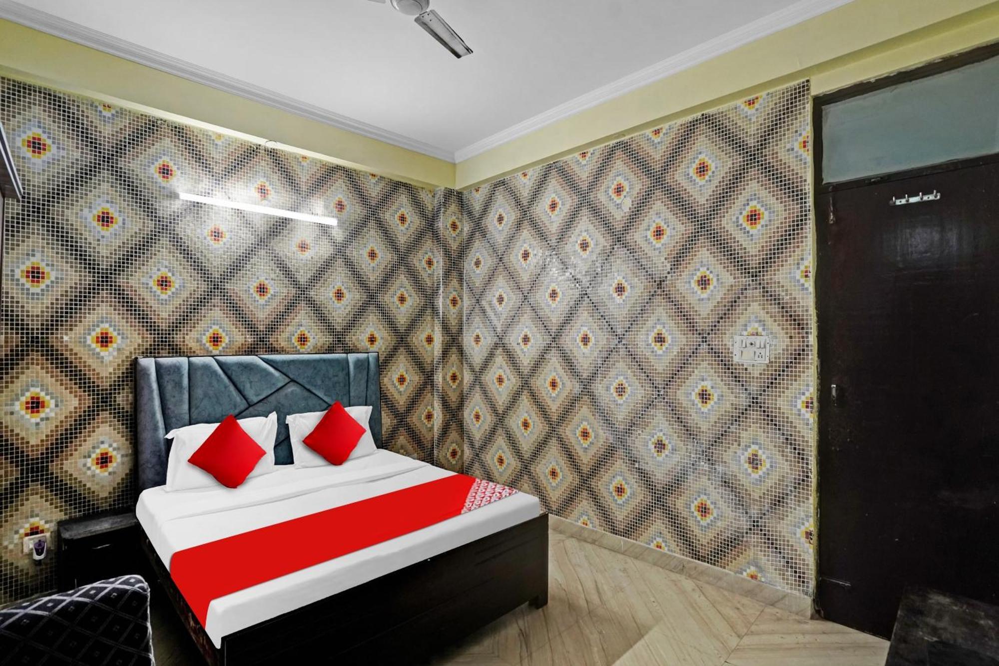 Hotel O Park View Noida Eksteriør billede