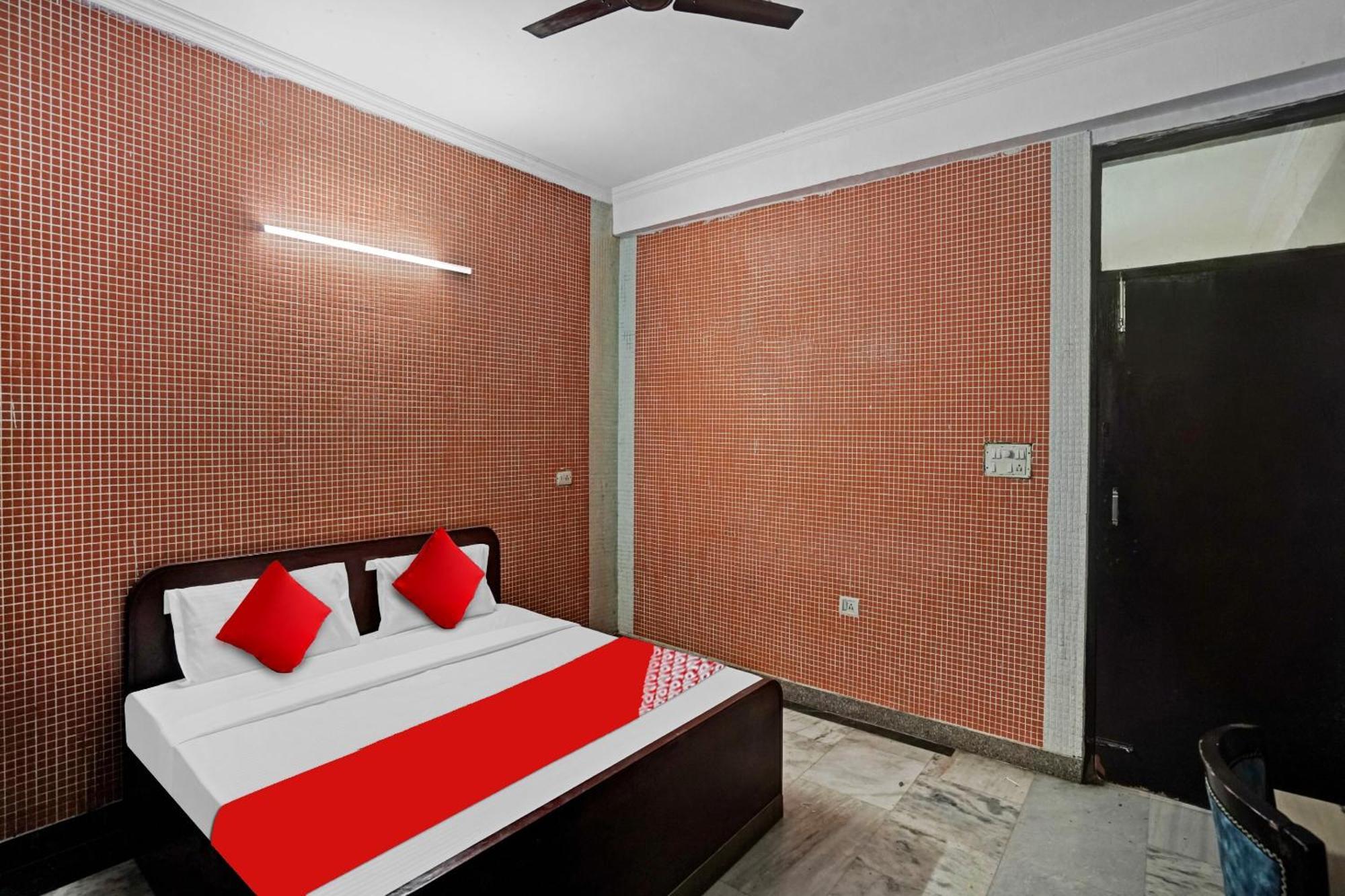 Hotel O Park View Noida Eksteriør billede