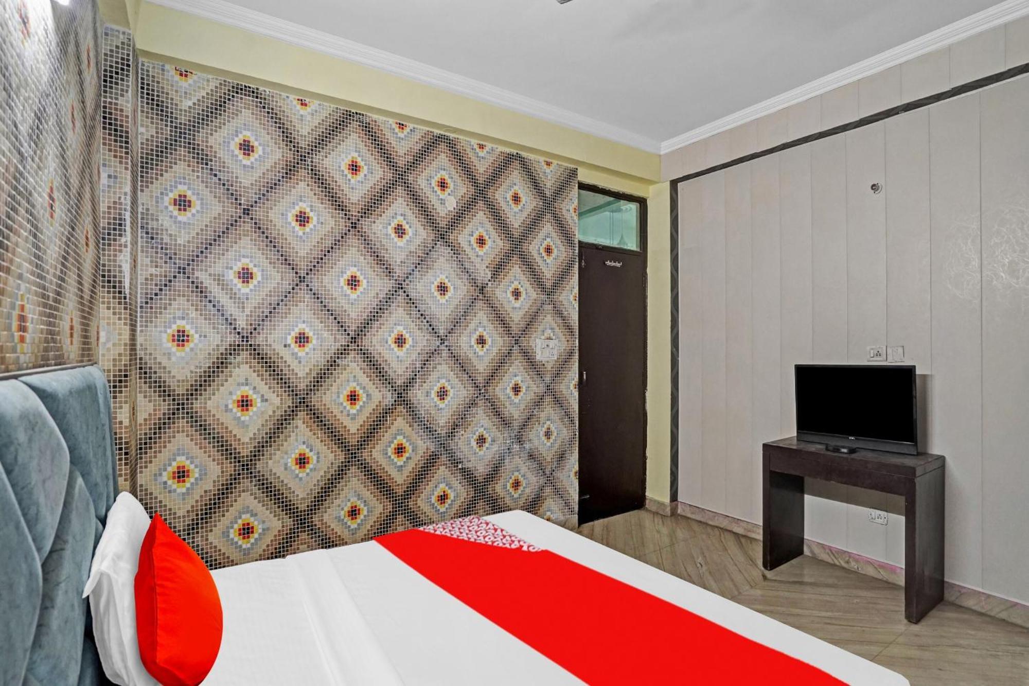 Hotel O Park View Noida Eksteriør billede